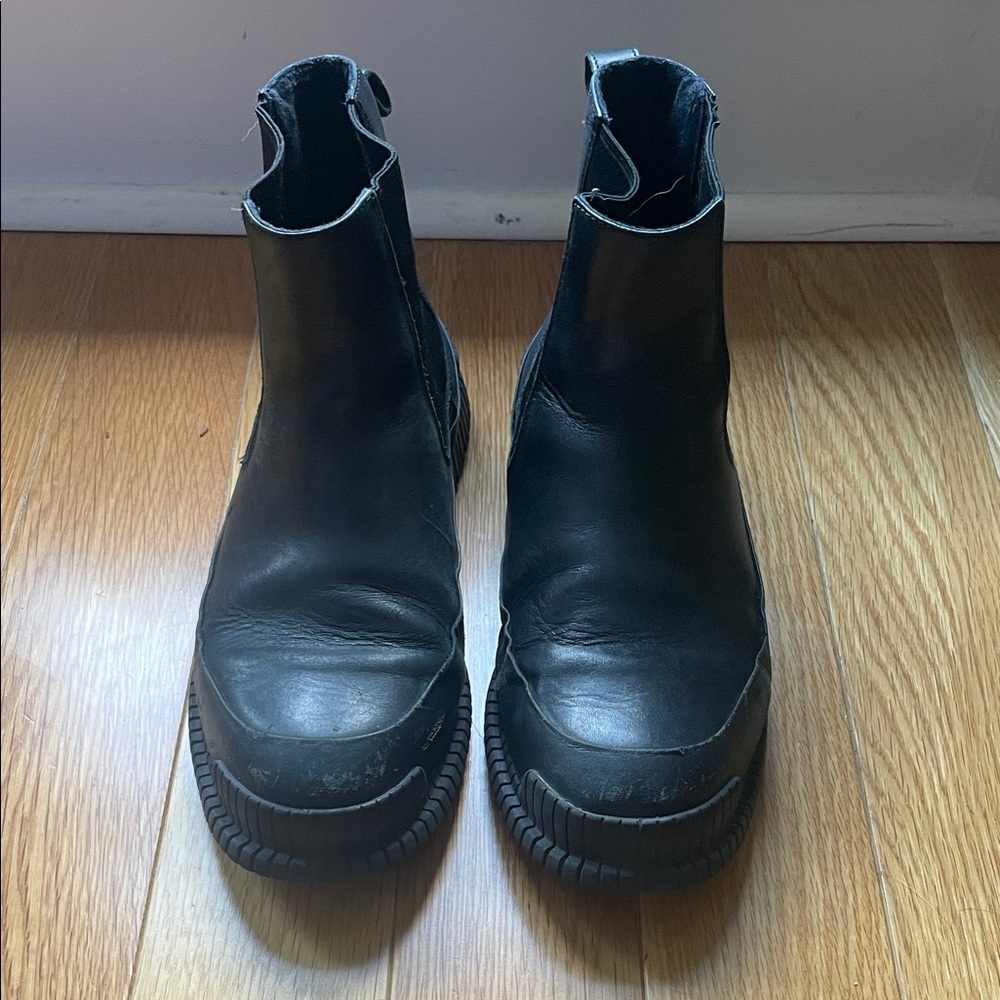 Camper Unisex Black Leather Boots